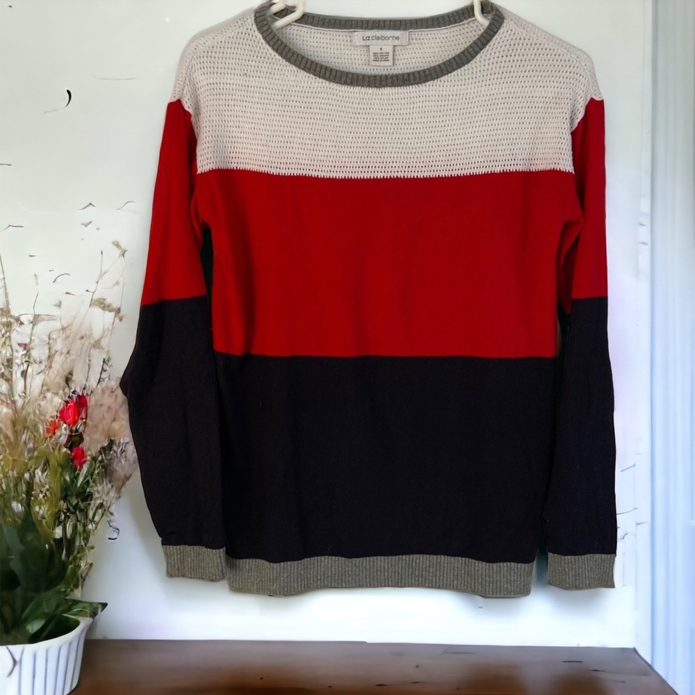 Liz Claiborne light knit sweater